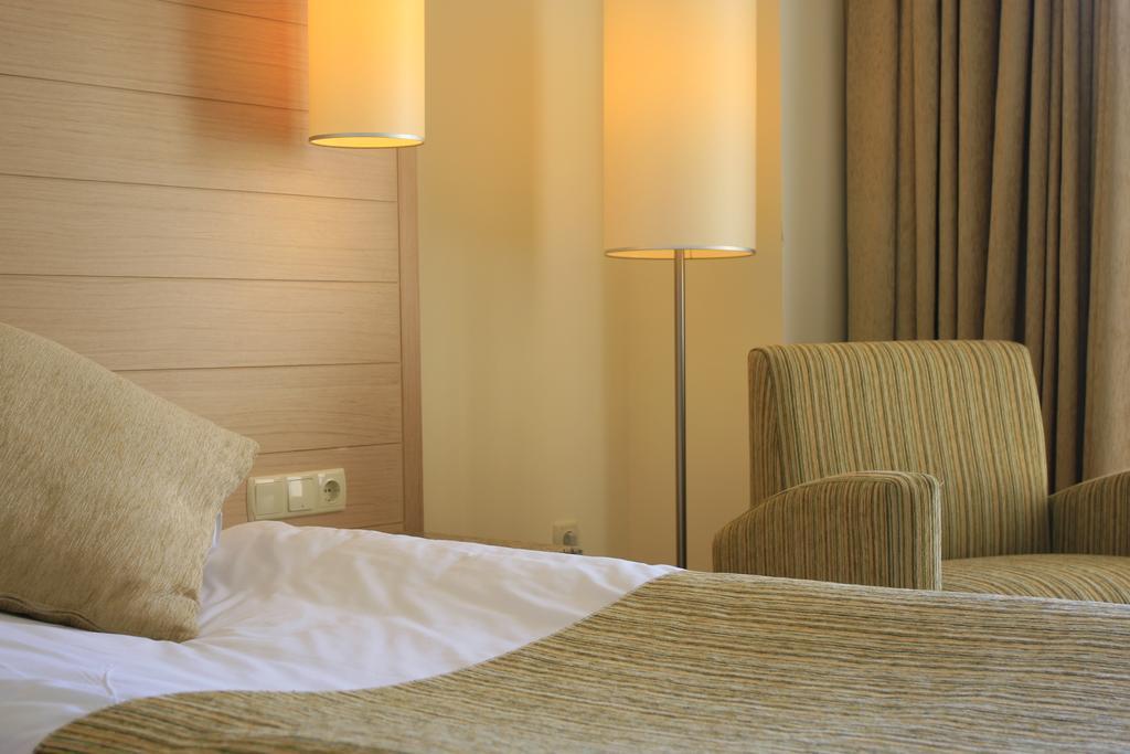 קוסדסי Sealight Resort Hotel חדר תמונה